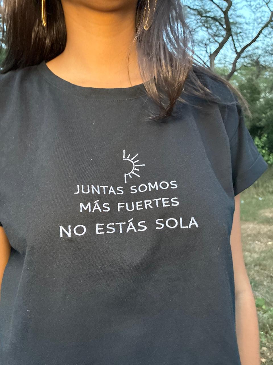 Camiseta Juntas Somos Más Fuertes